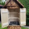 W�dzarnia elektryczna drewniana � otwarte drzwi, komora z kijami w�dzarniczymi - zdjęcie 2